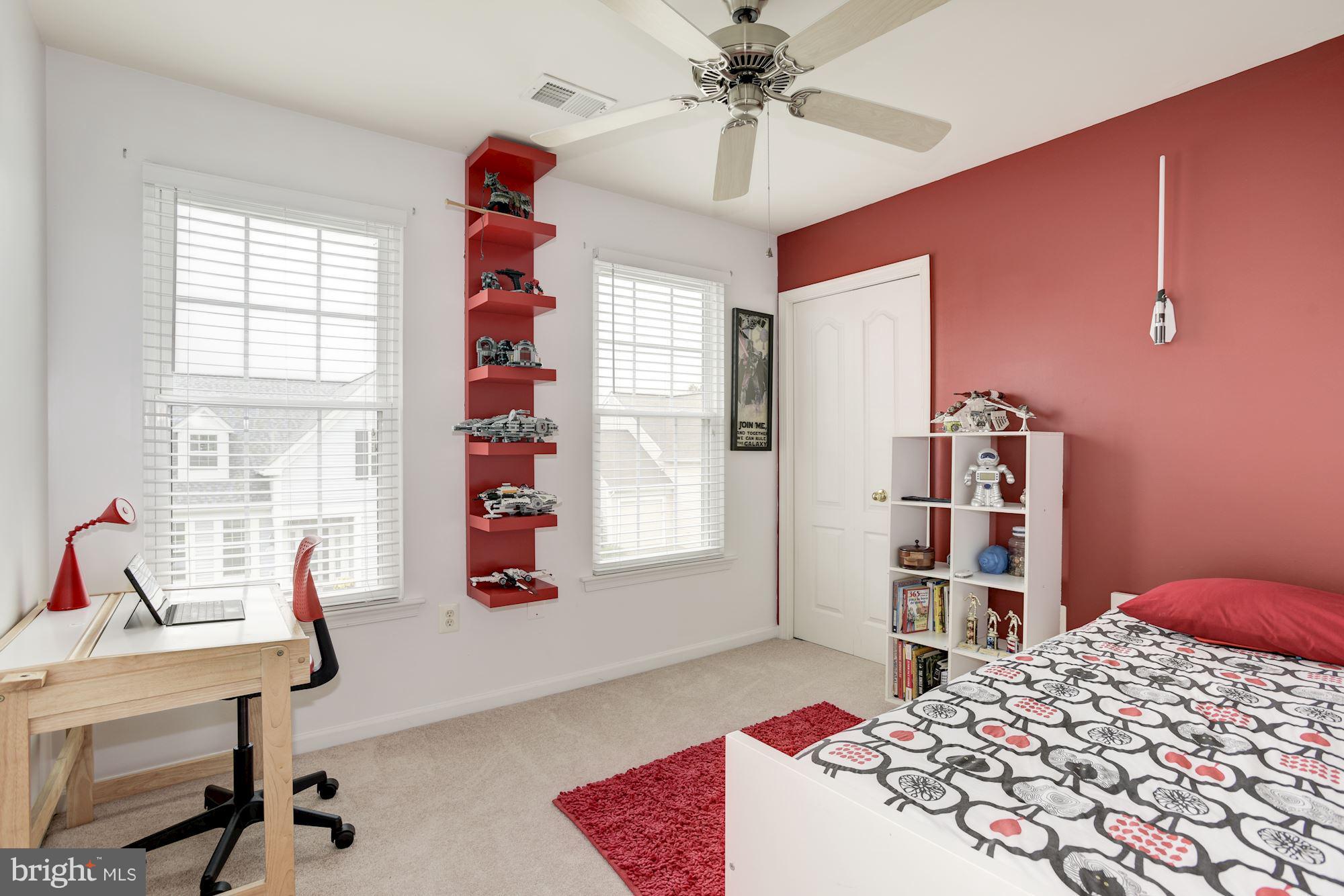 ASHBURN FARM - Residential