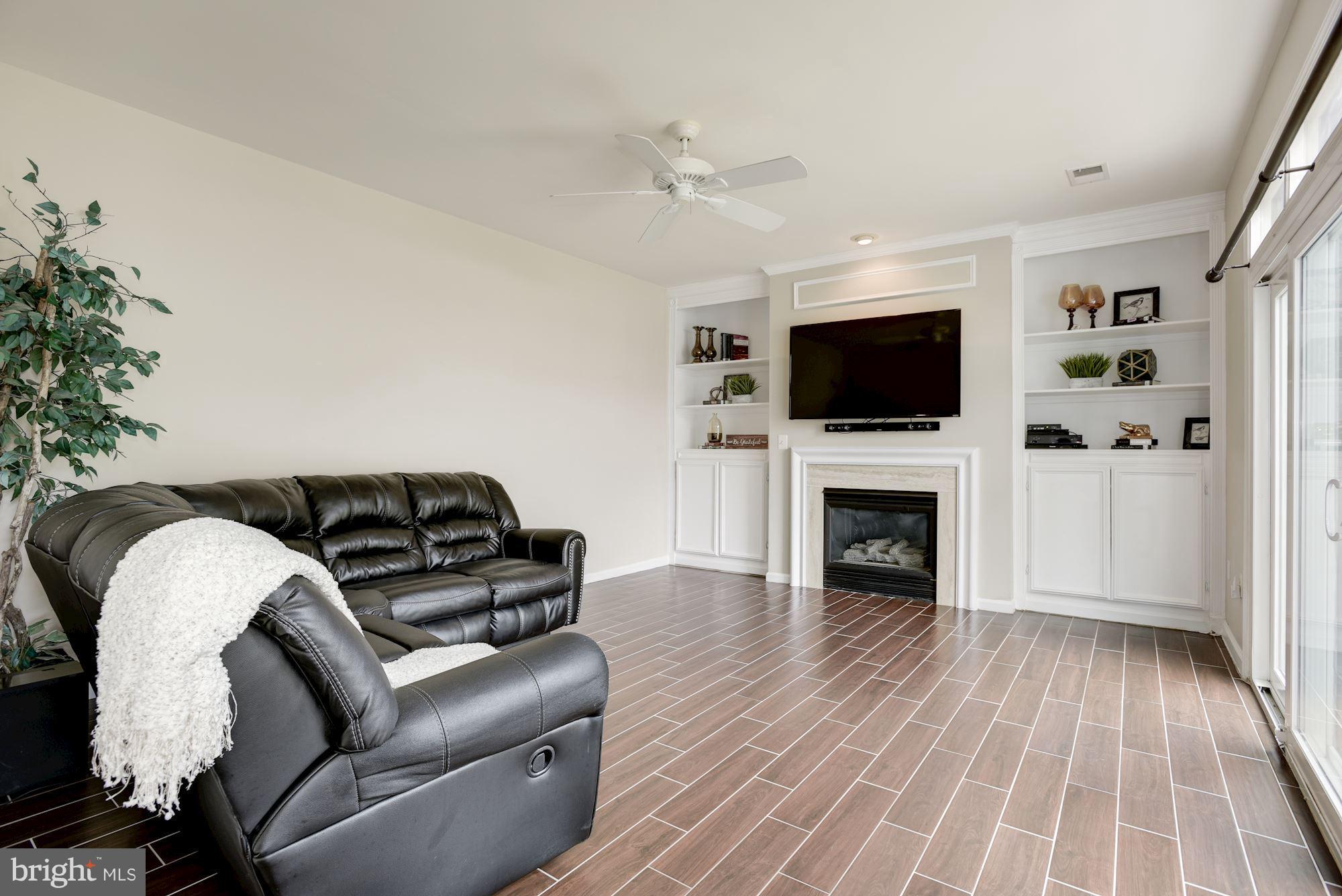 ASHBURN FARM - Residential