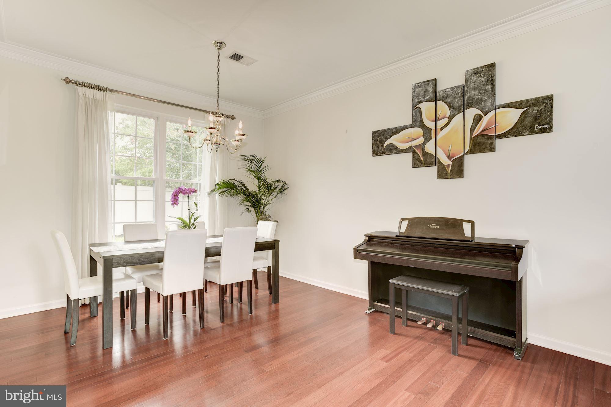 ASHBURN FARM - Residential