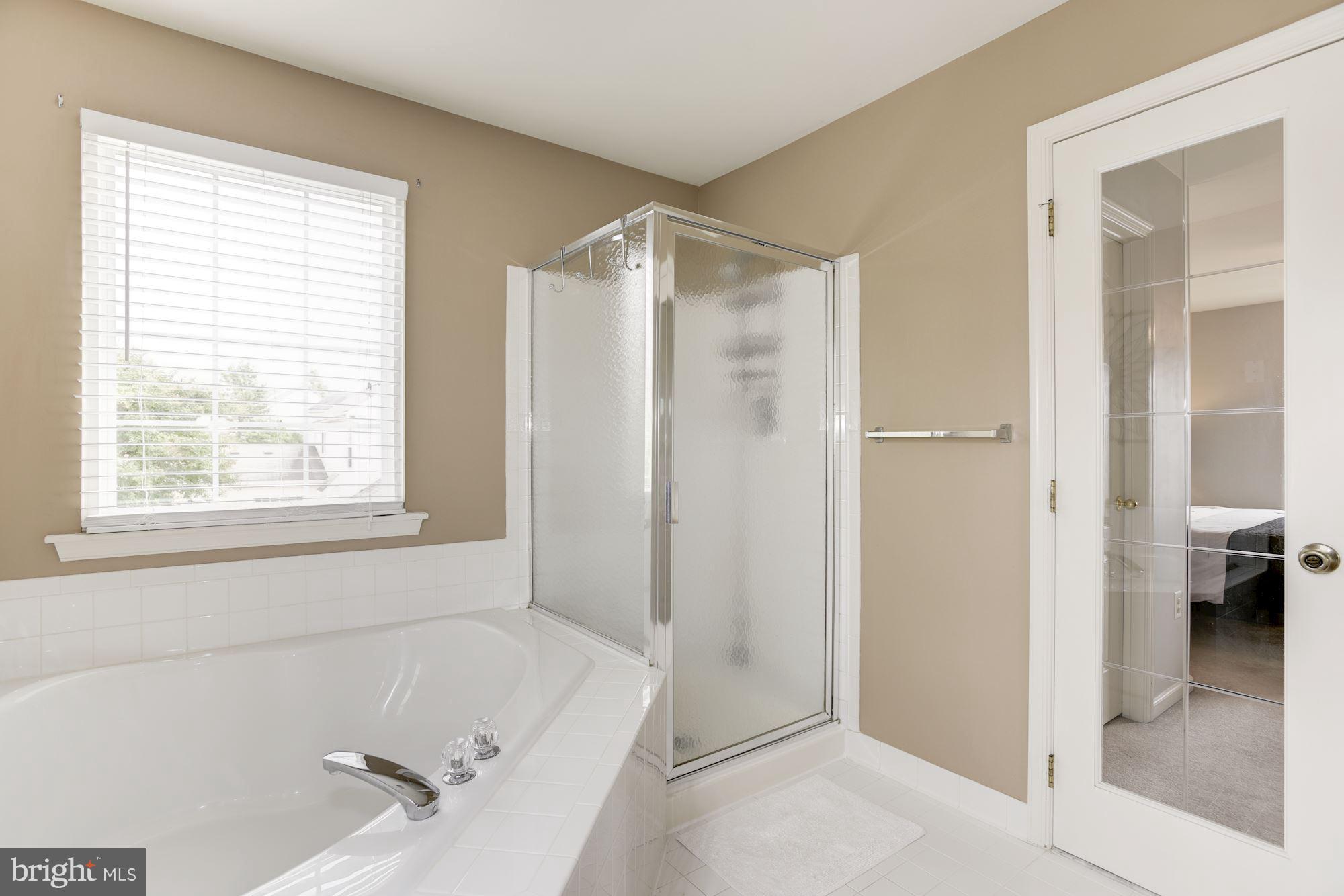 ASHBURN FARM - Residential