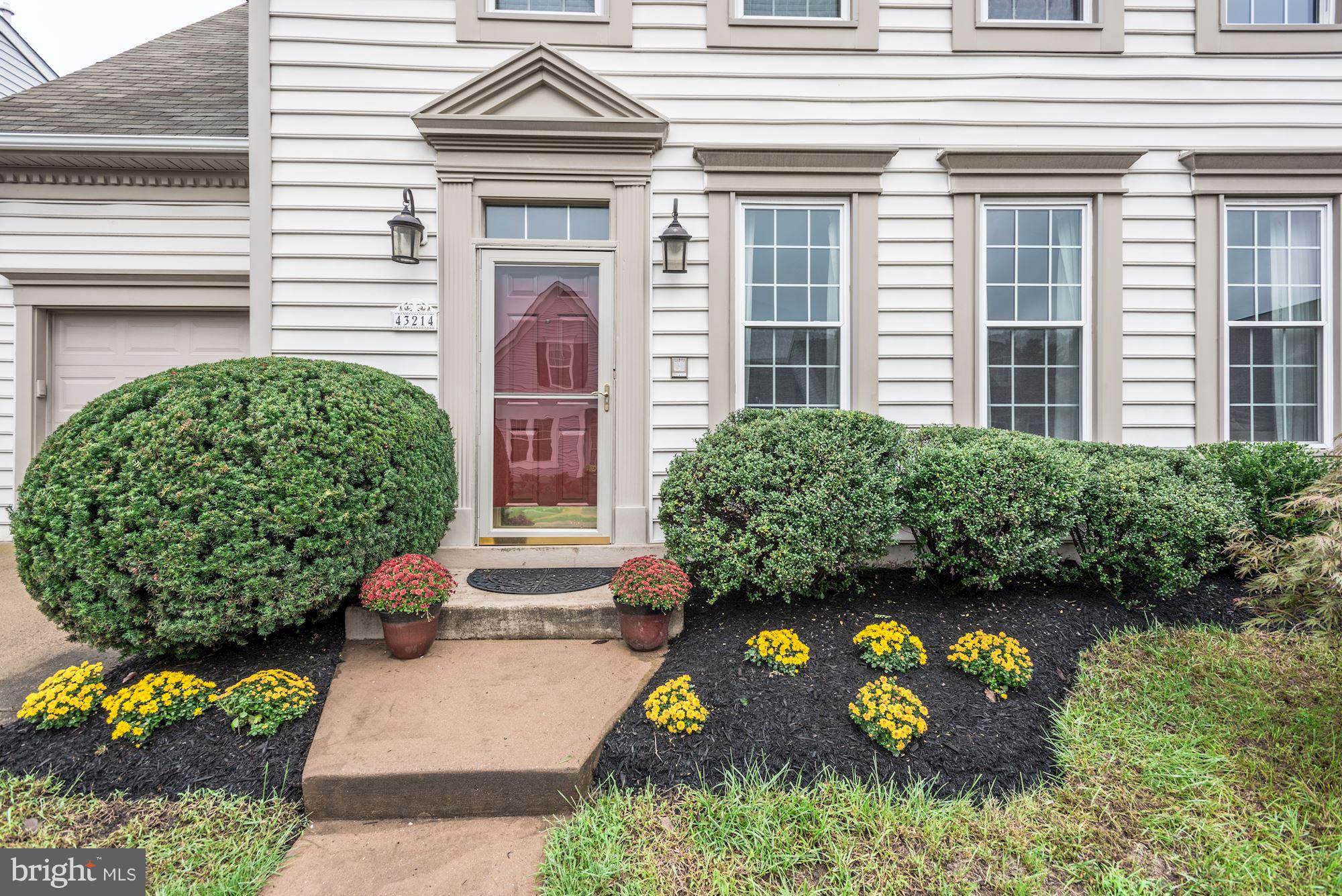 ASHBURN FARM - Residential