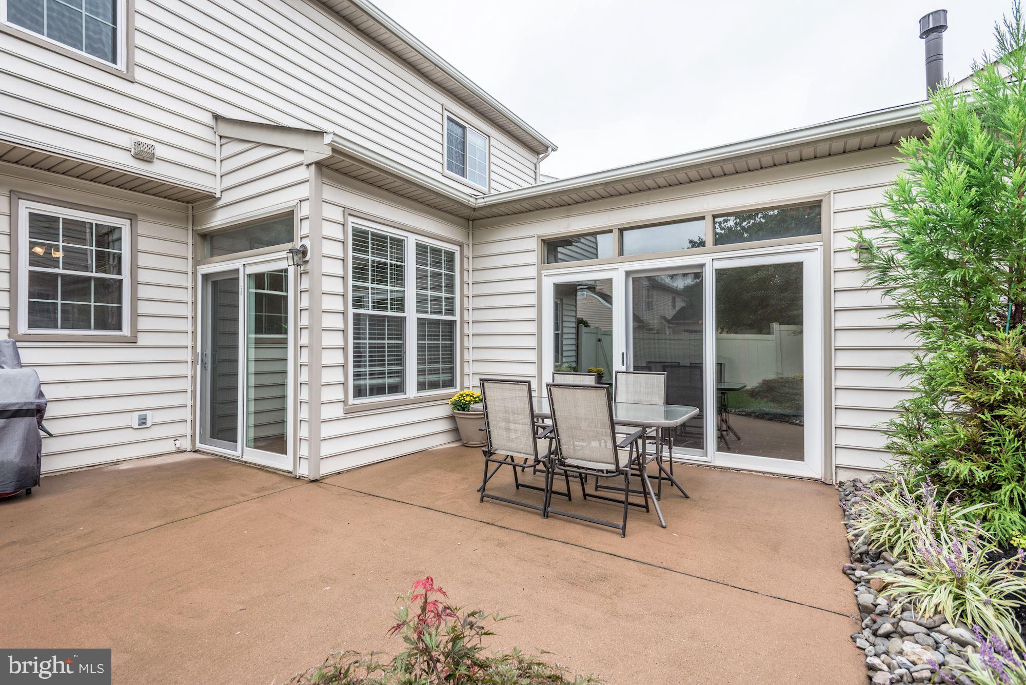 ASHBURN FARM - Residential