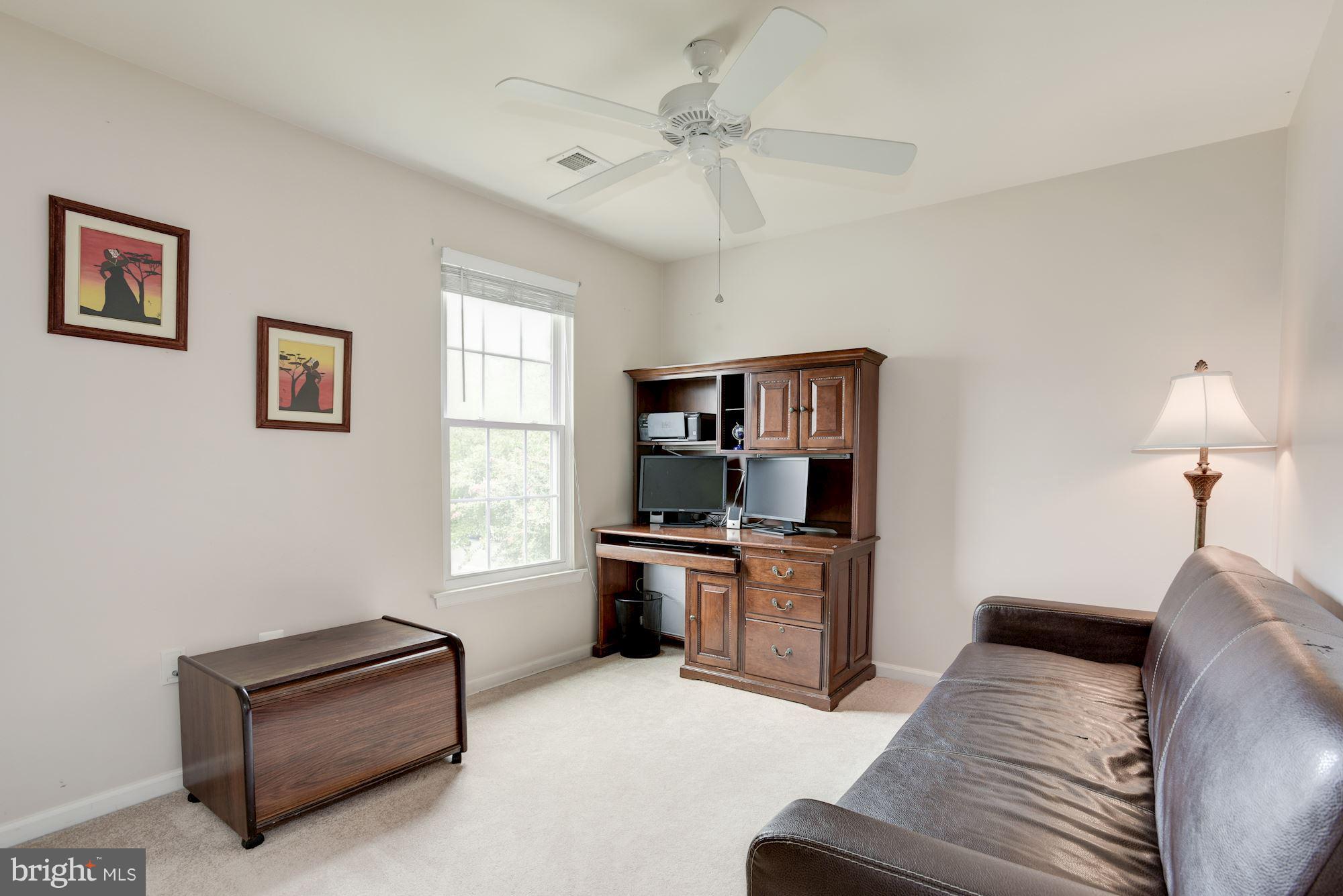 ASHBURN FARM - Residential