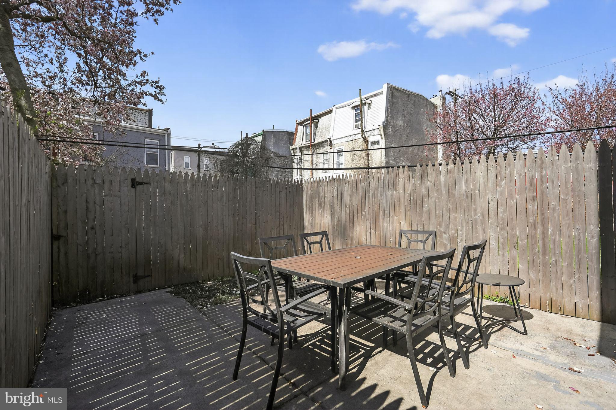 GERMANTOWN (WEST) - Residential