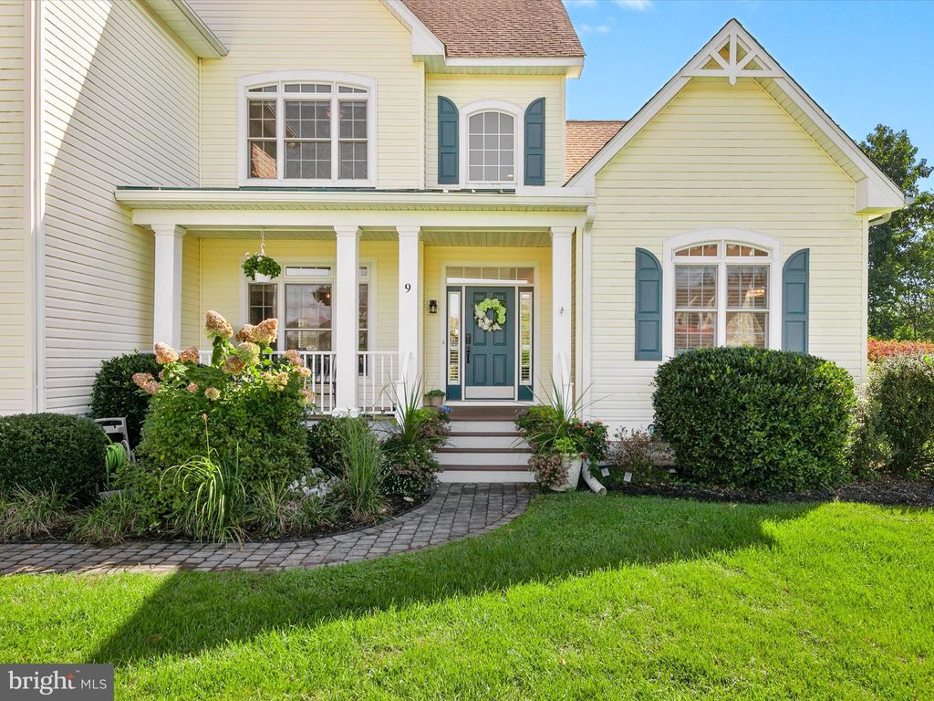 Photo of 9 Lake Village Circle, OCEAN VIEW, DE 19970 (MLS # DESU2098836)