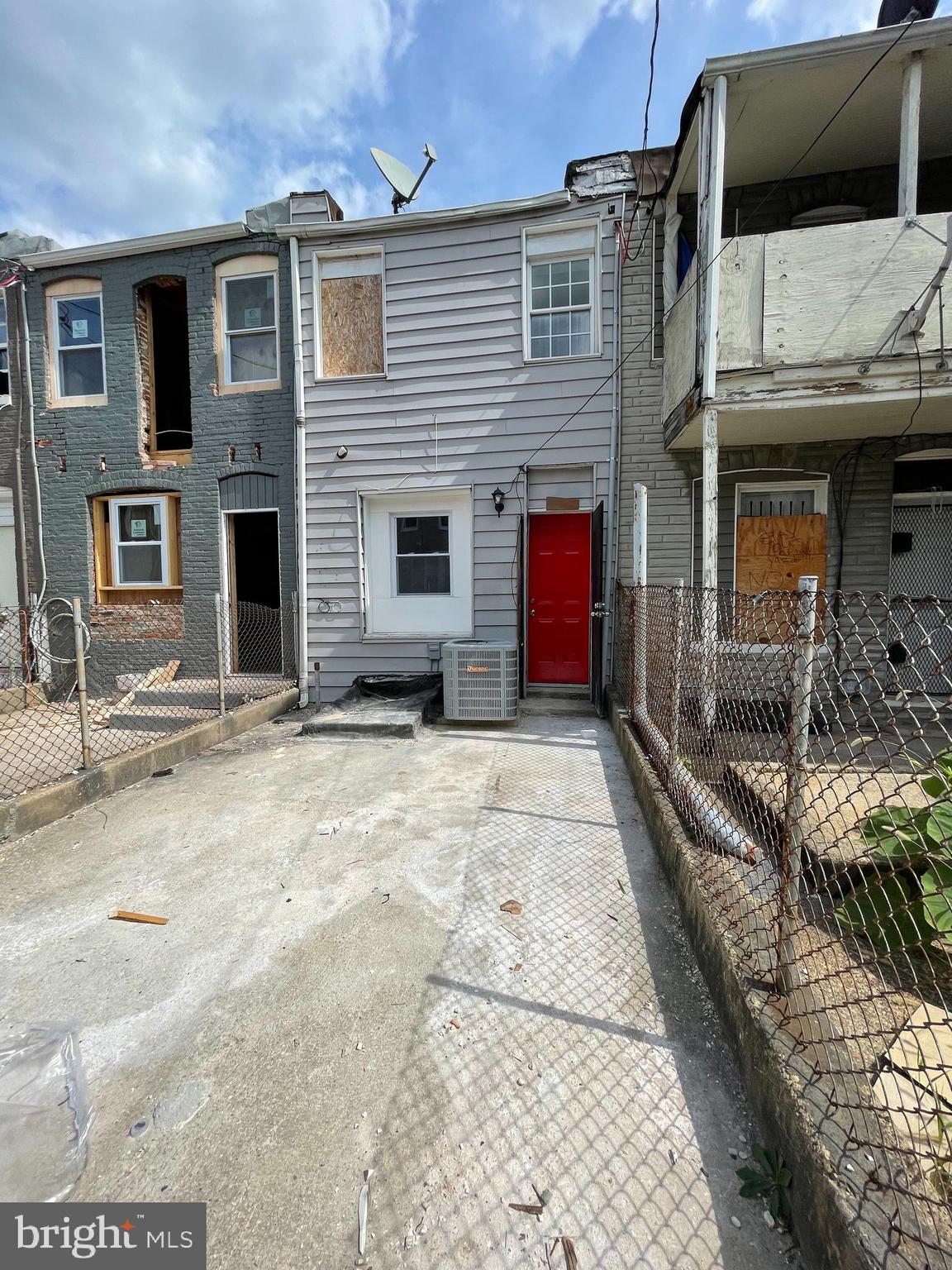 MCELDERRY PARK - Residential Lease