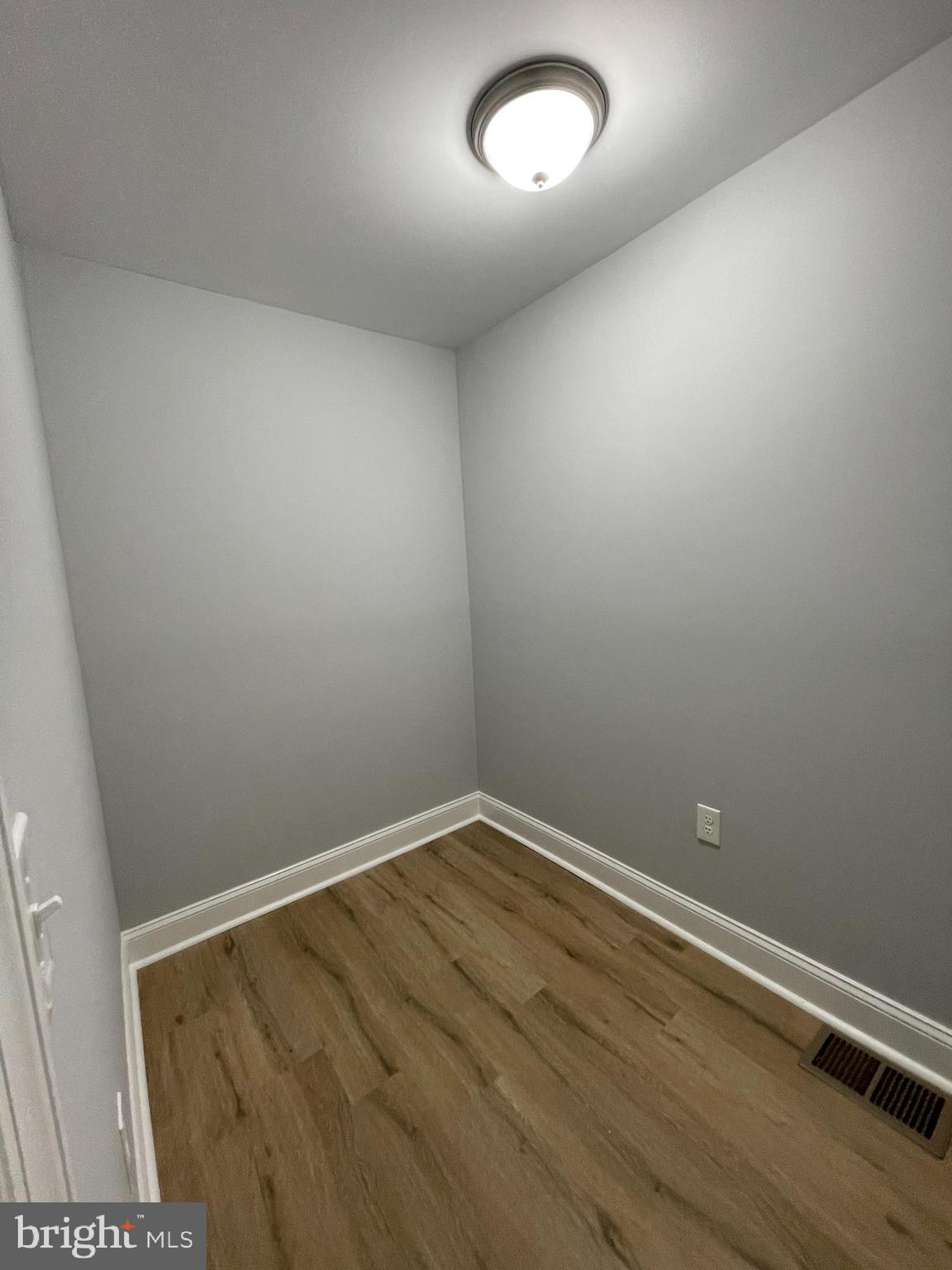 MCELDERRY PARK - Residential Lease