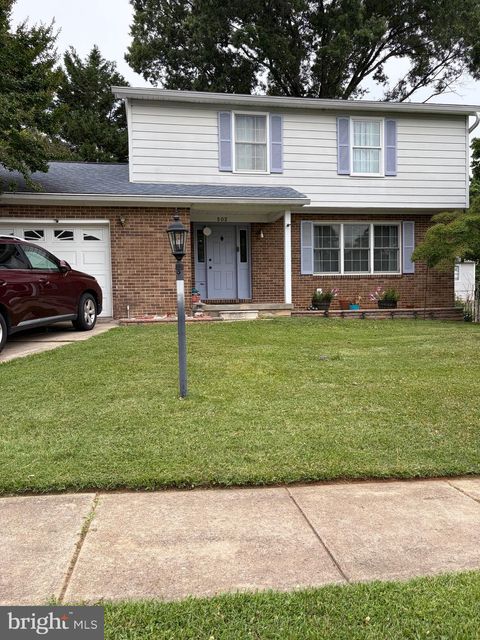 Homes For Sale - 502 Theresa Avenue<br/> ESSEX, MD 21221