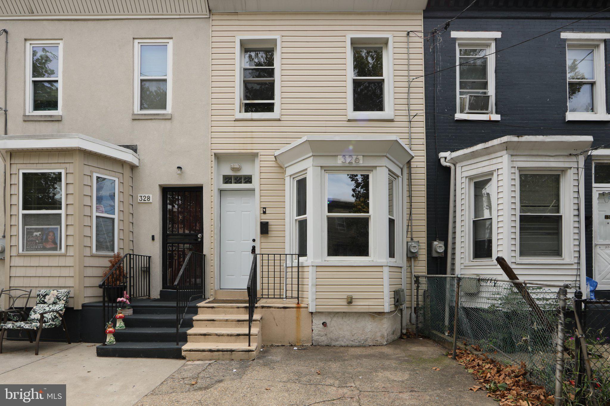 326 CLINTON STREET