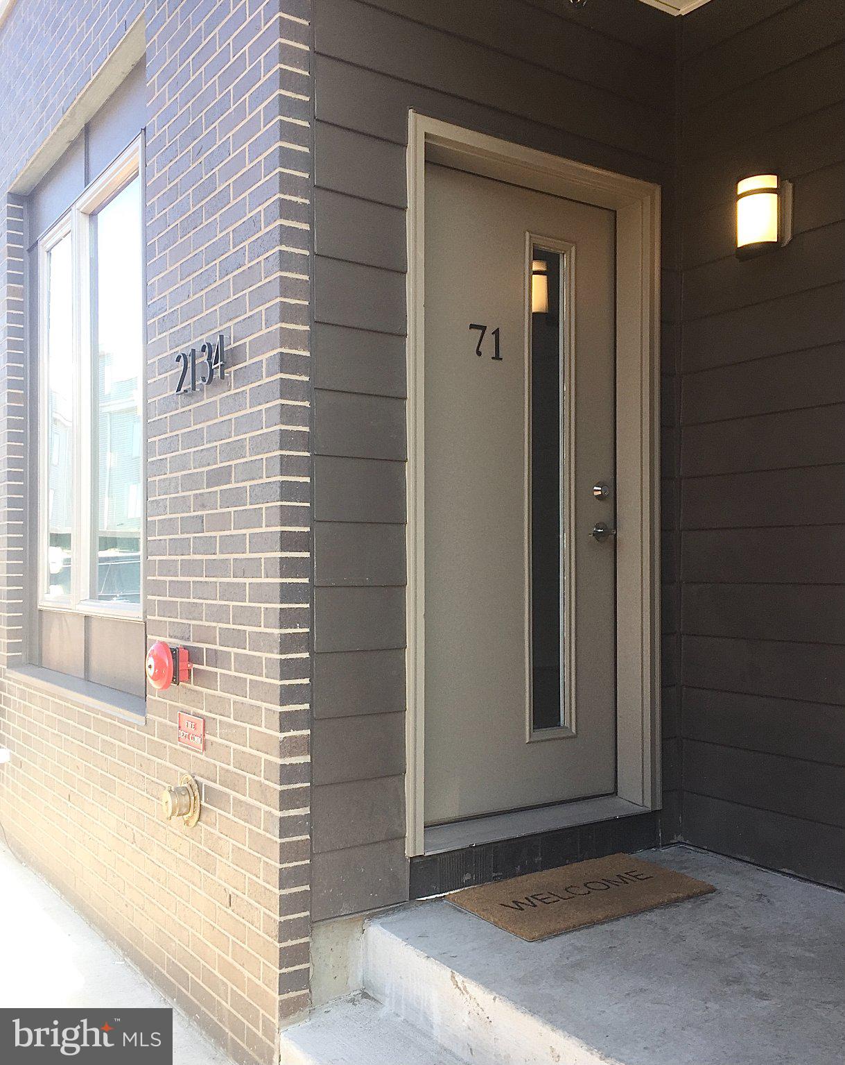 2134 KENSINGTON COURT 00 71
