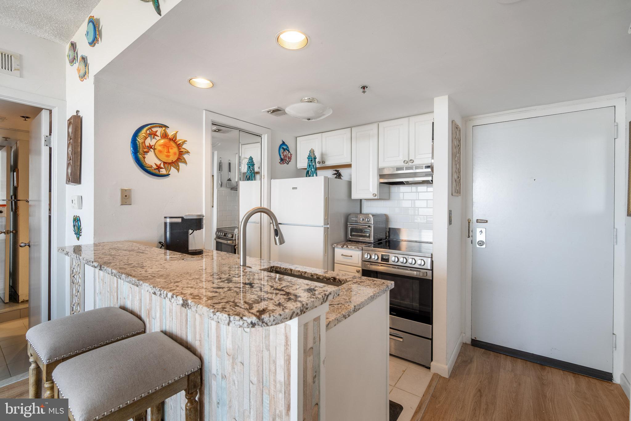 3851 BOARDWALK 1808
