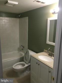 OAK CREST - Residential