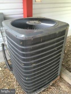 OAK CREST - Residential