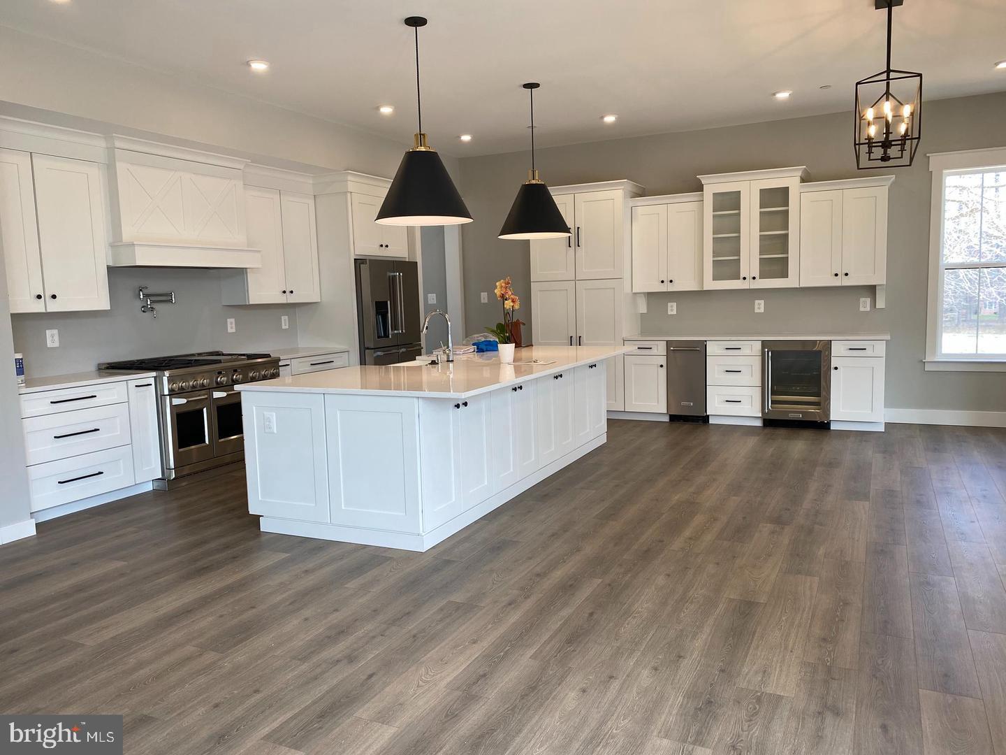 HAHN'S MEADOW - Residential