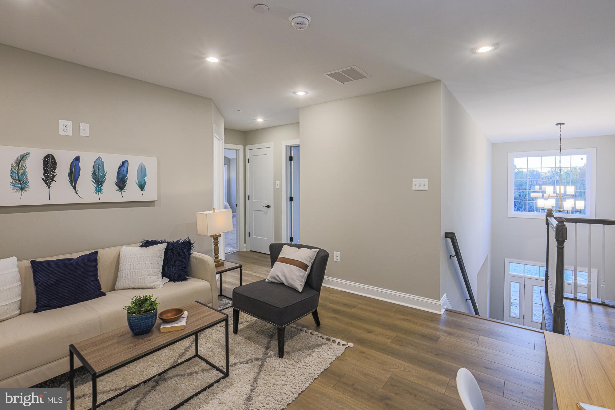 HAHN'S MEADOW - Residential