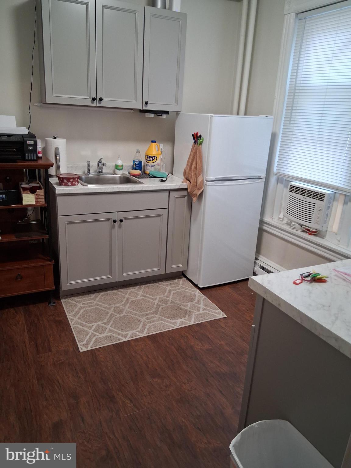 35 E HIGH STREET OFFICE