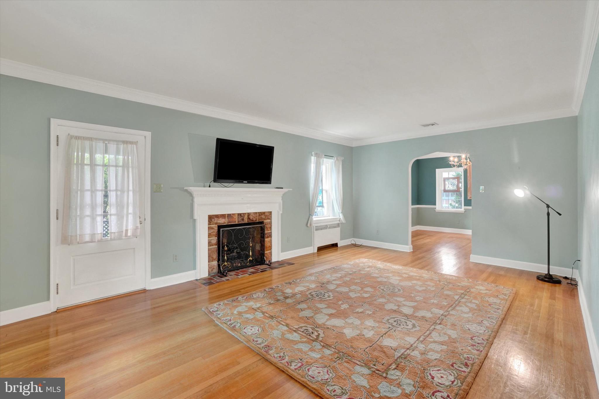 30 N MARSHALL STREET