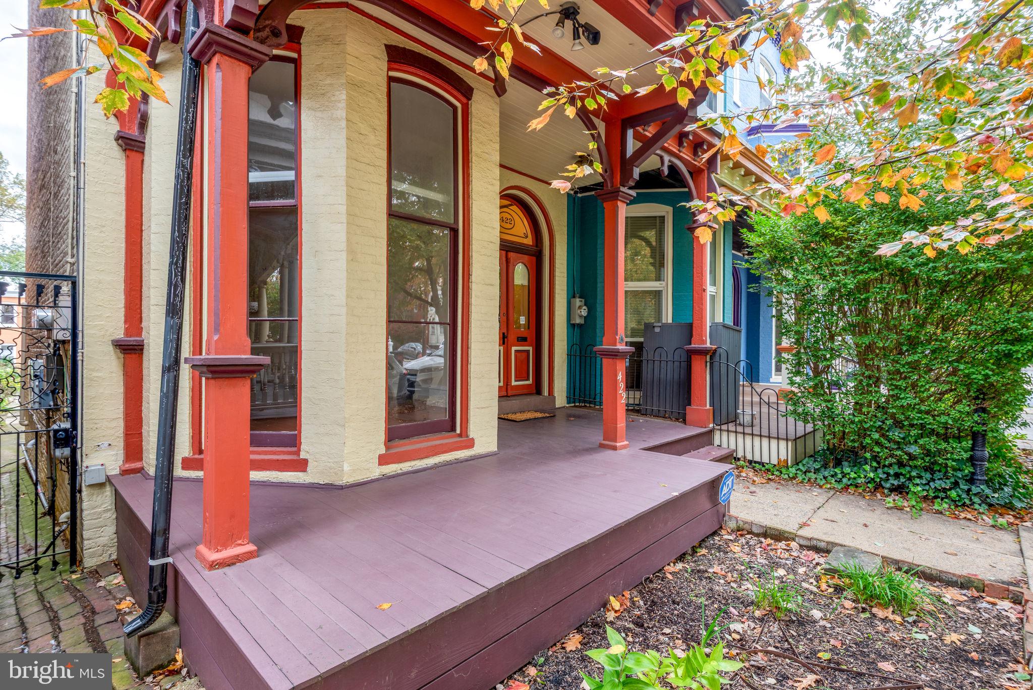 422 W JAMES STREET