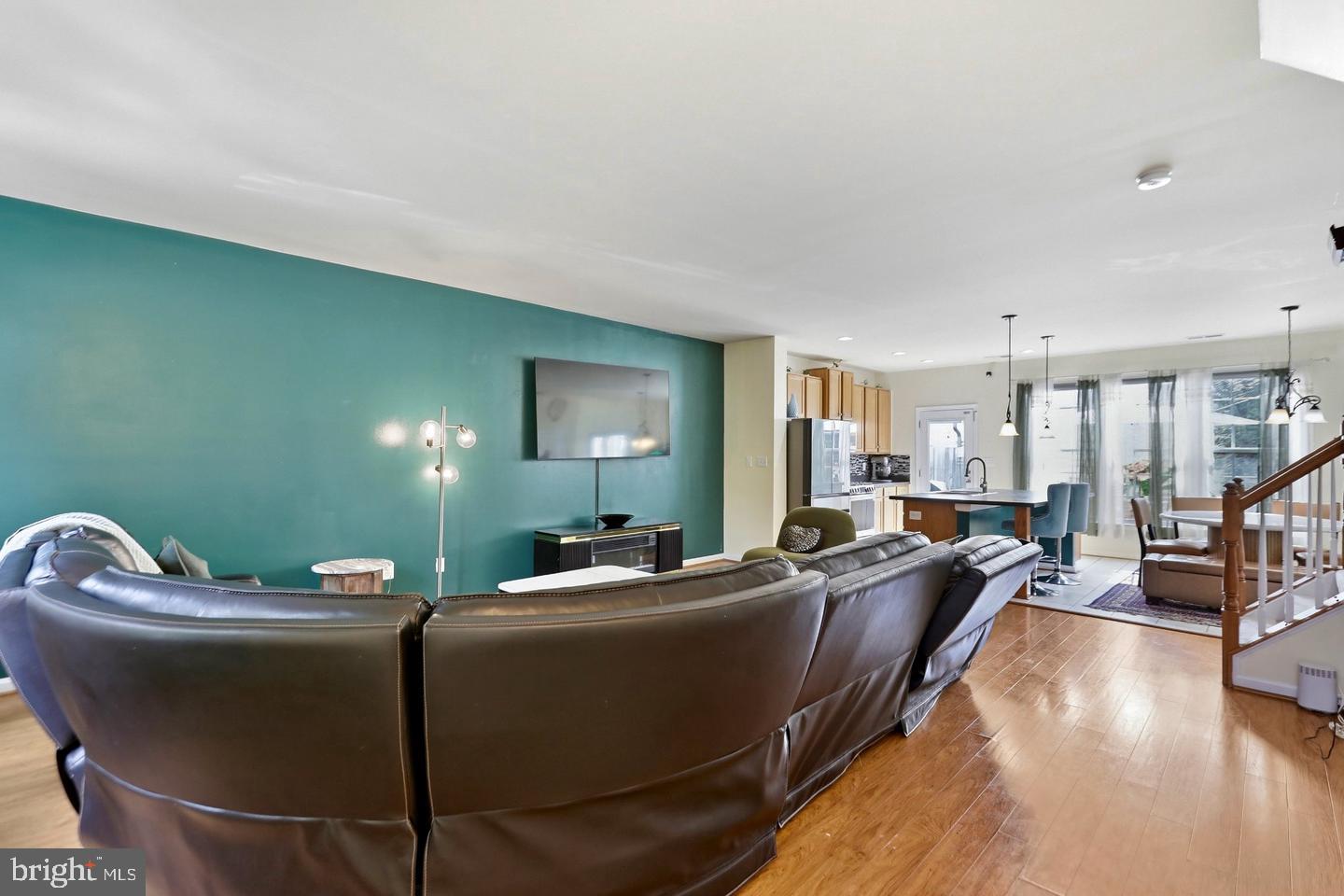 9224 ALVYN LAKE CIRCLE