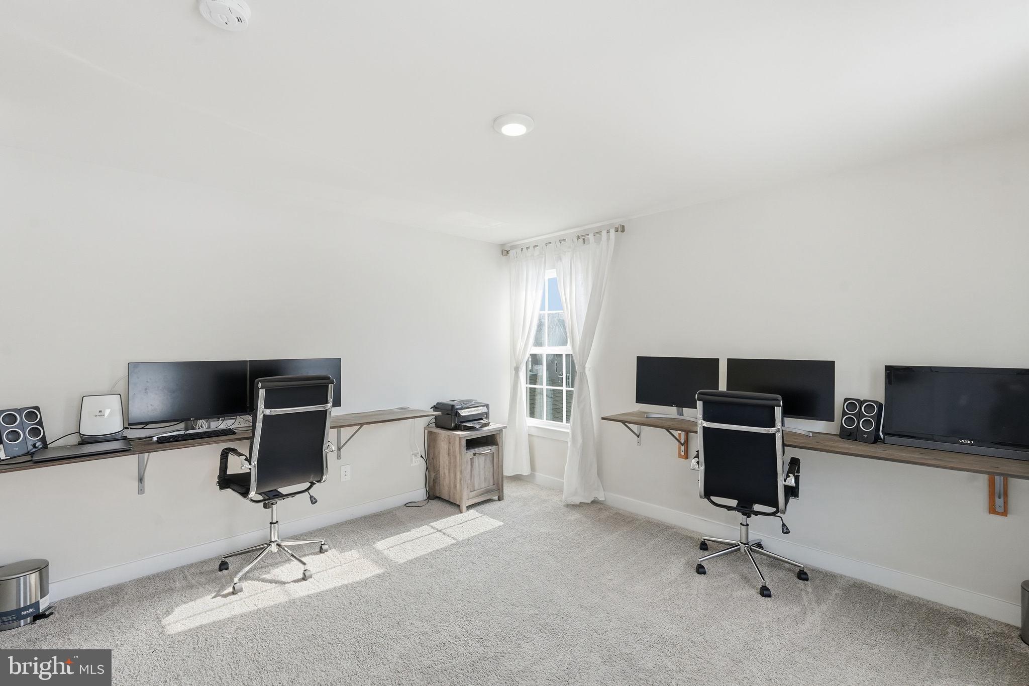 WARRENTON CHASE - Residential