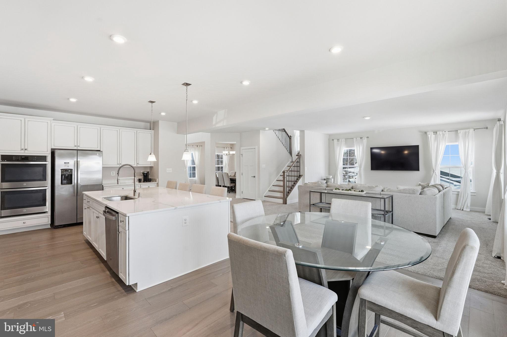 WARRENTON CHASE - Residential