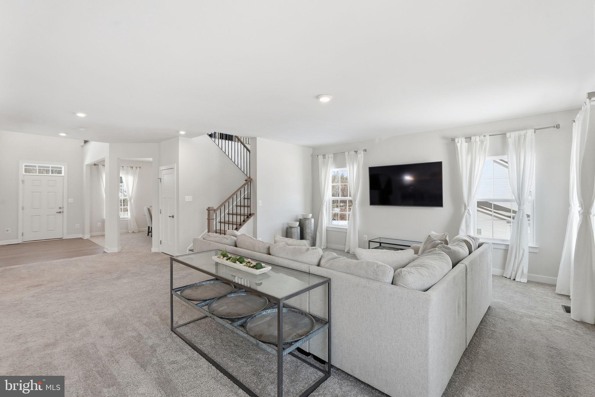 WARRENTON CHASE - Residential