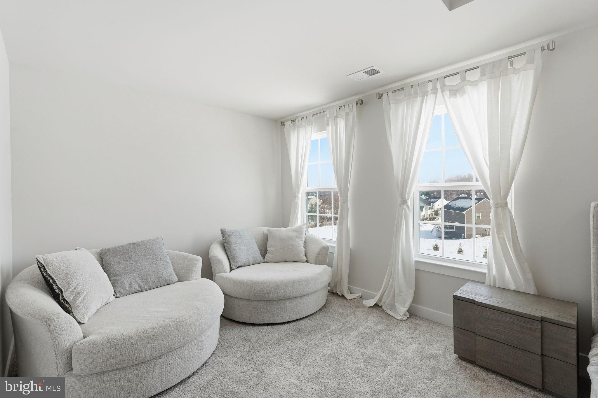 WARRENTON CHASE - Residential