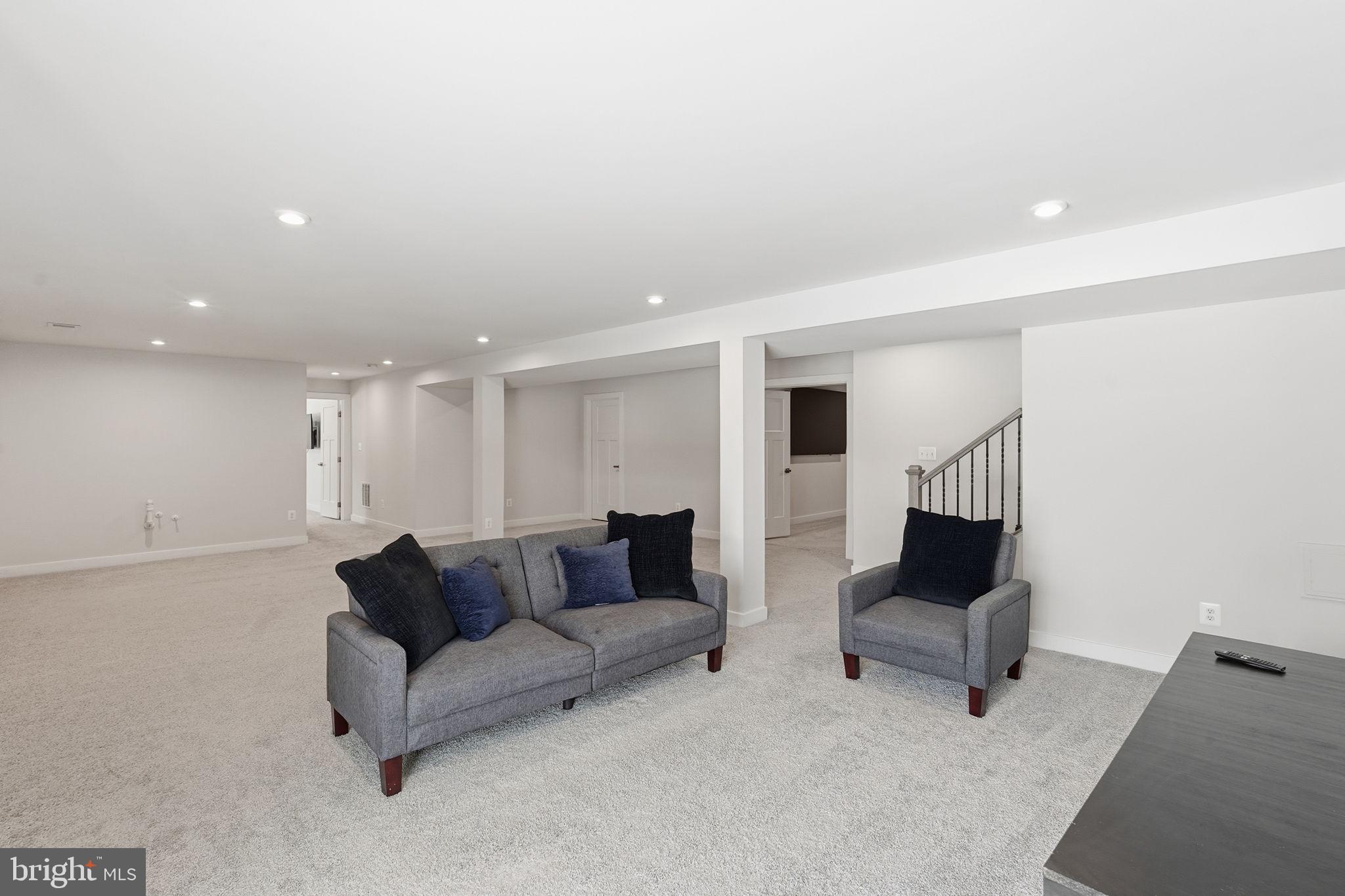 WARRENTON CHASE - Residential