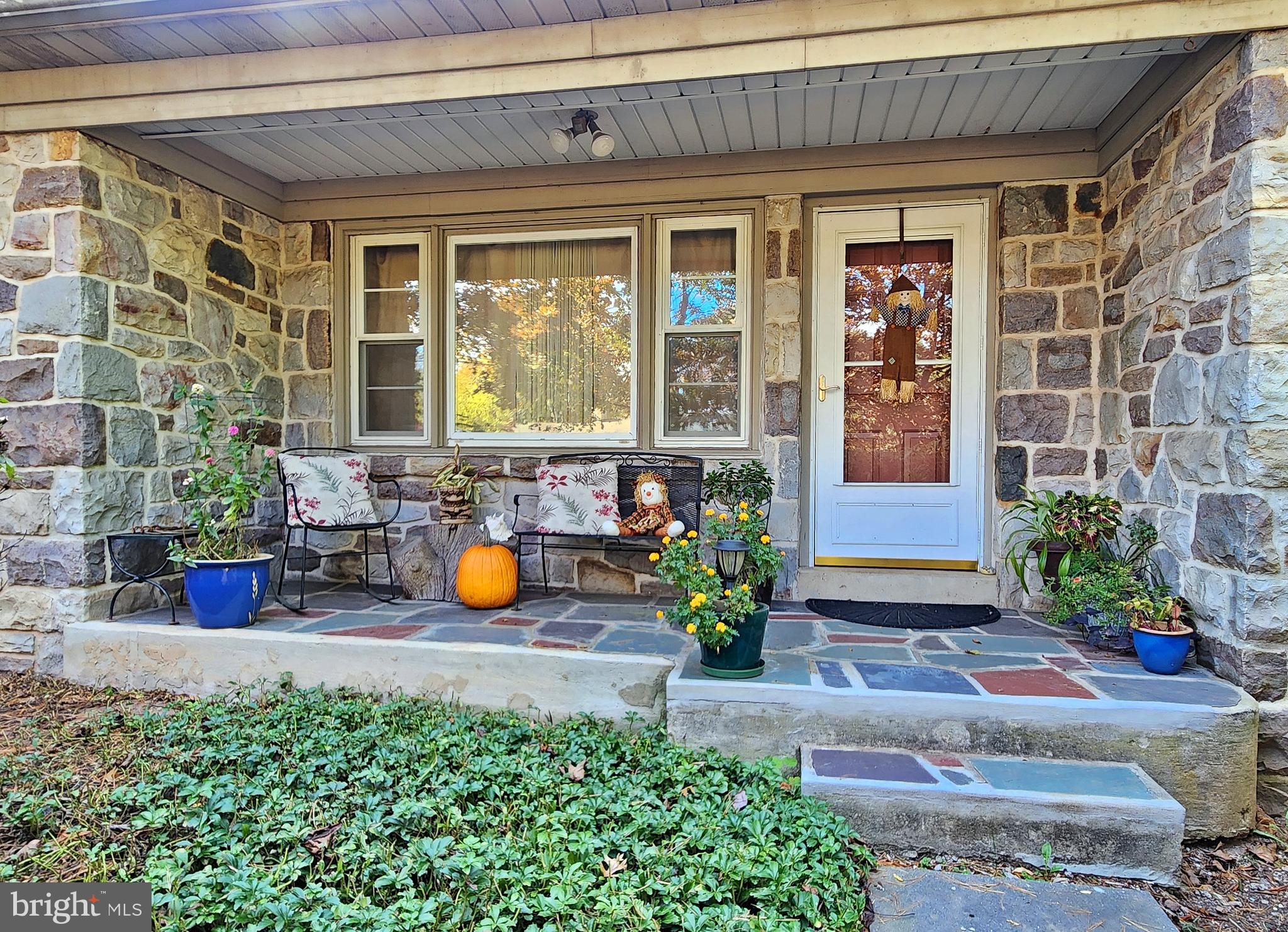 600 W HOFFECKER ROAD