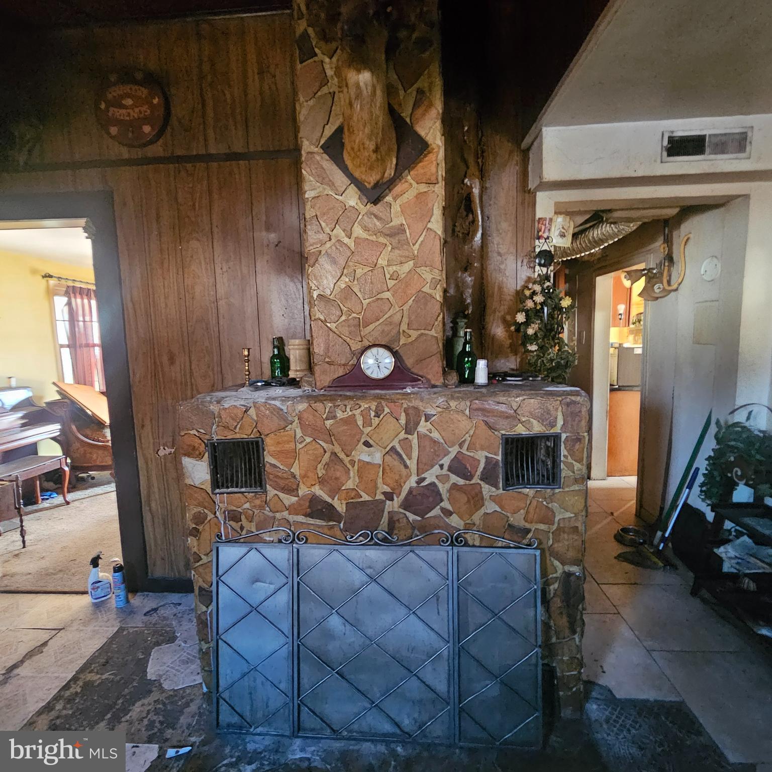 GREEN MEADOWS - Residential