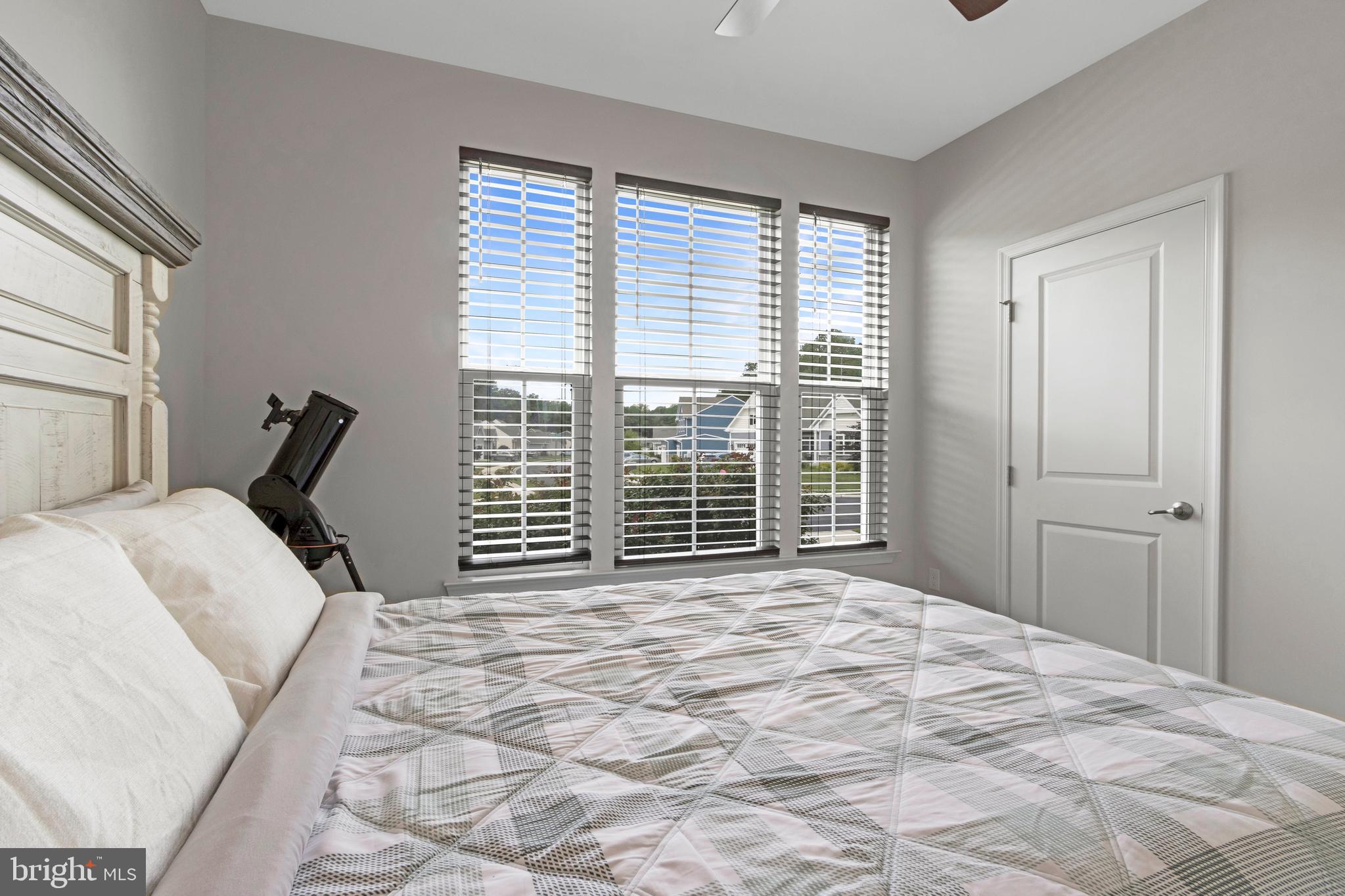 SPRING BREEZE - Residential