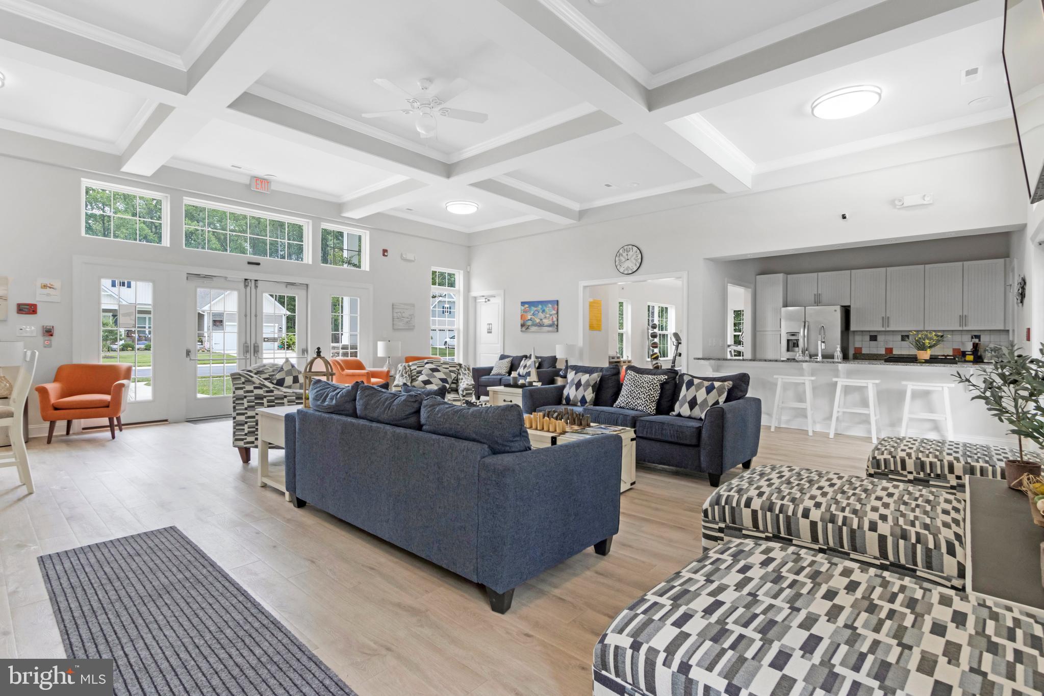 SPRING BREEZE - Residential