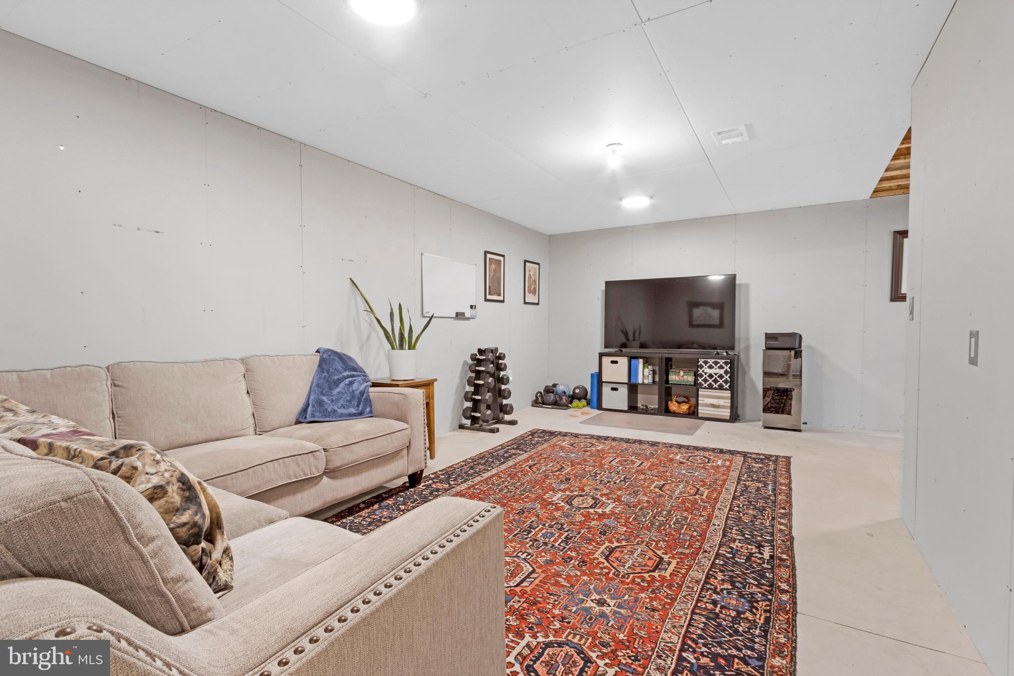 SPRING BREEZE - Residential