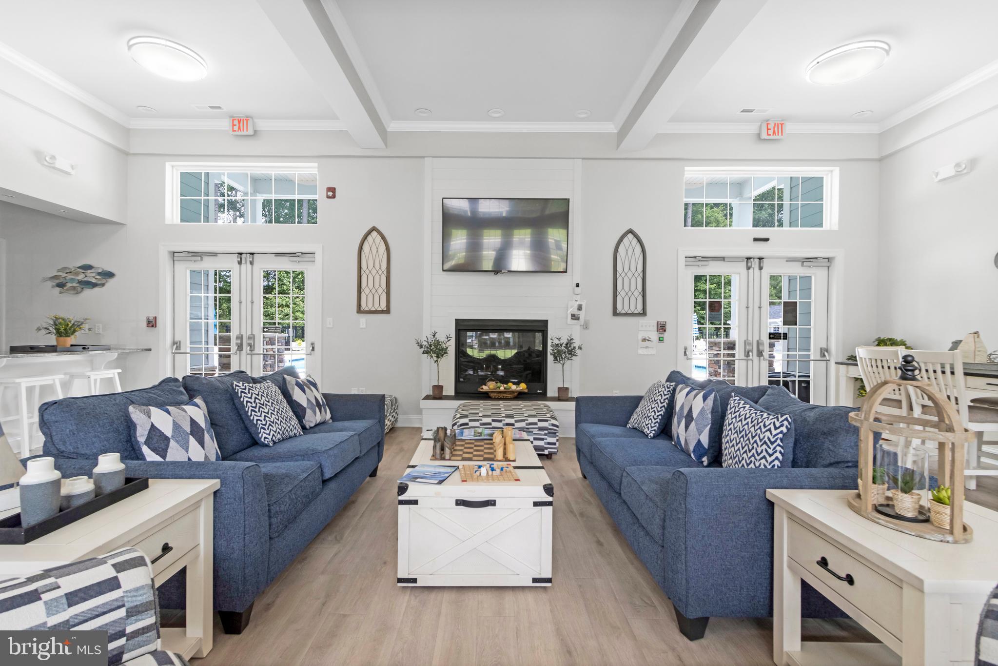 SPRING BREEZE - Residential