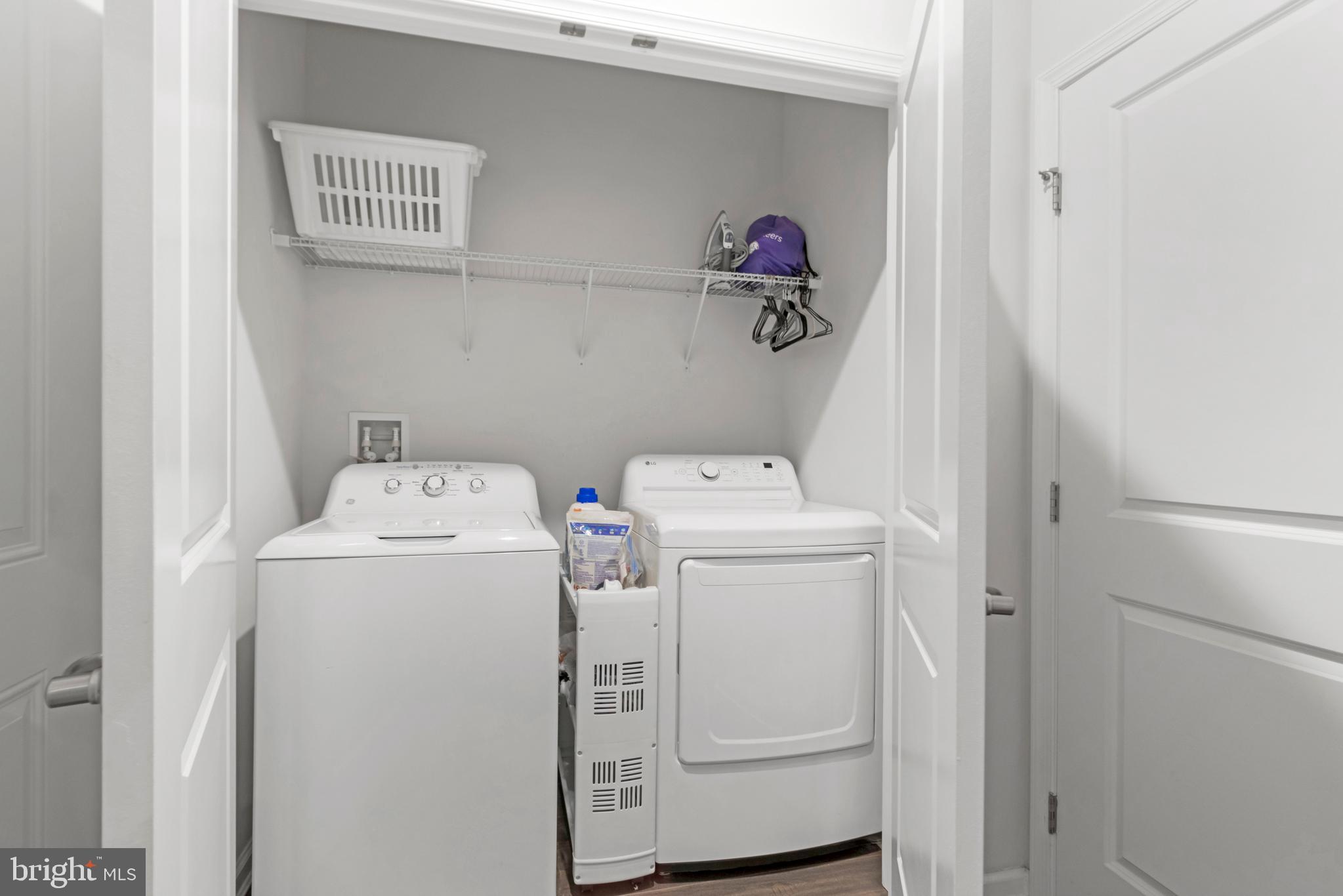 SPRING BREEZE - Residential