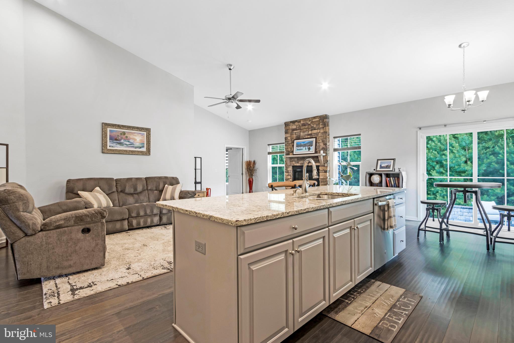 SPRING BREEZE - Residential