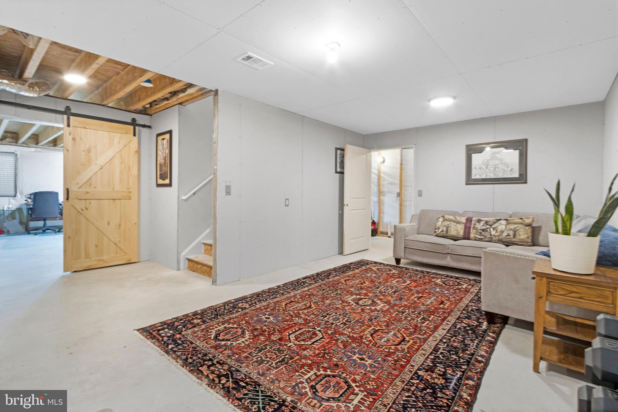 SPRING BREEZE - Residential