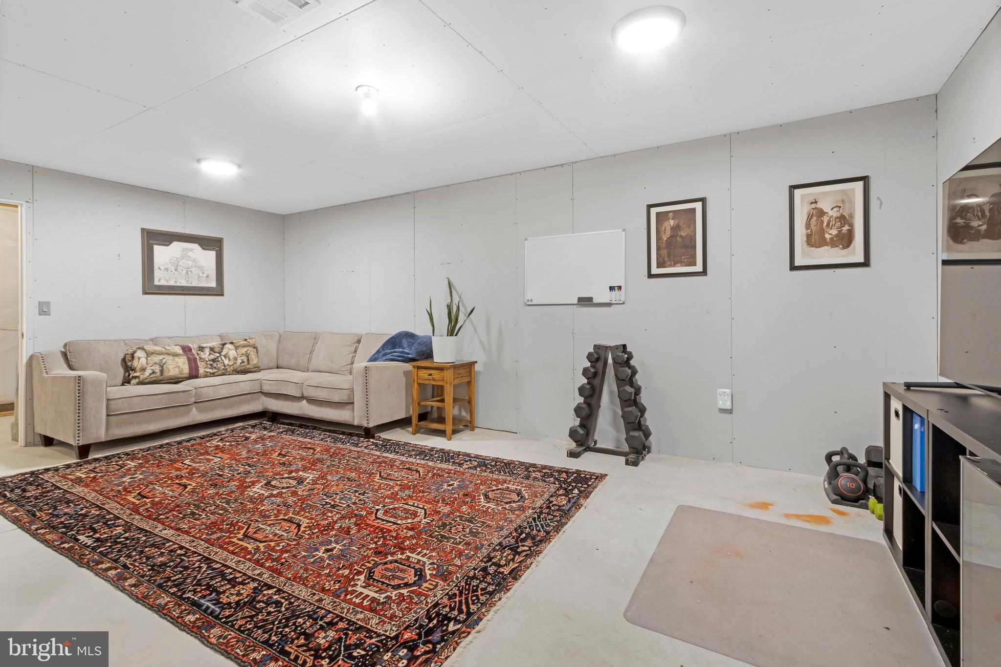 SPRING BREEZE - Residential