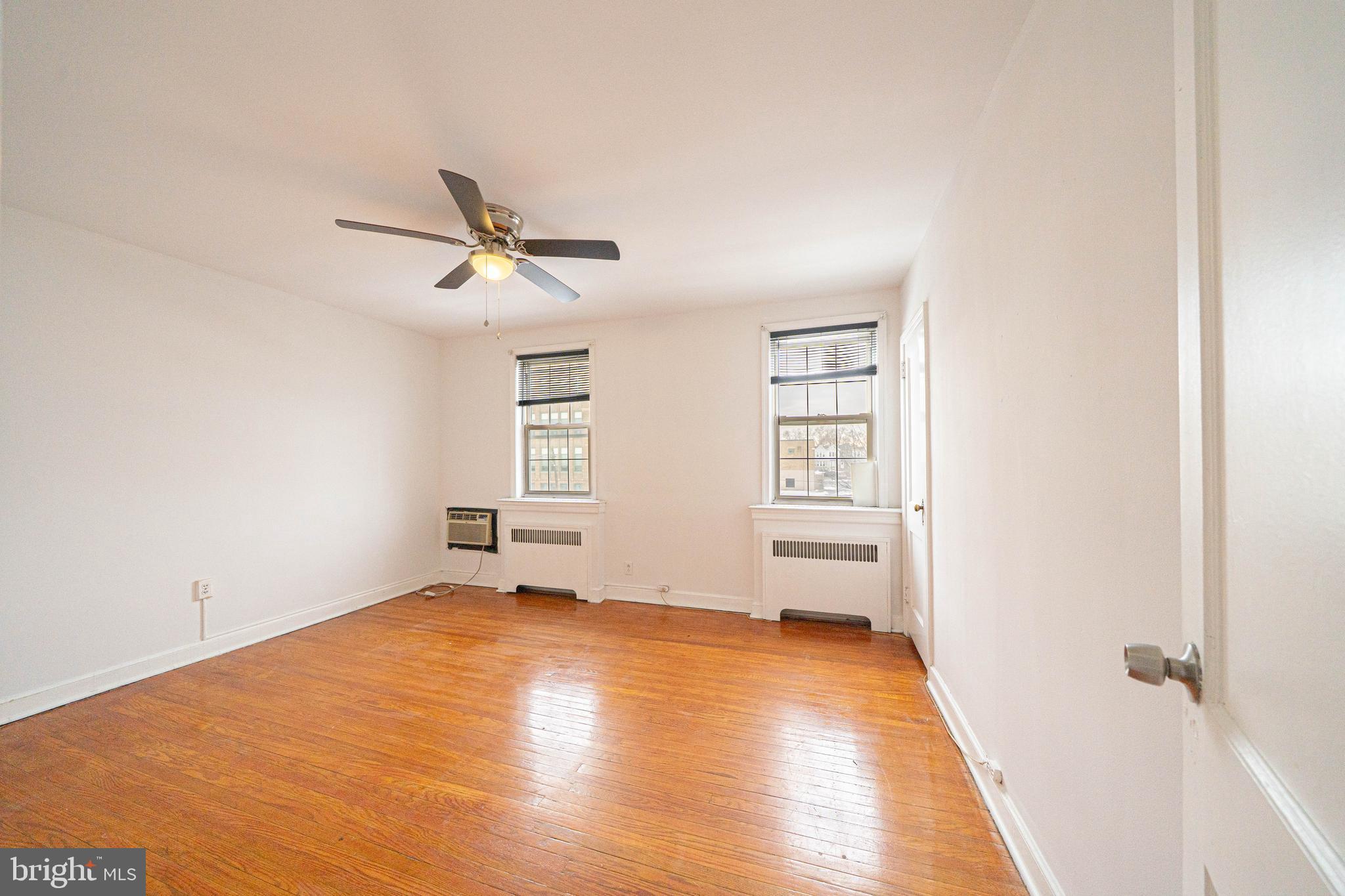 HOLMESBURG - Residential