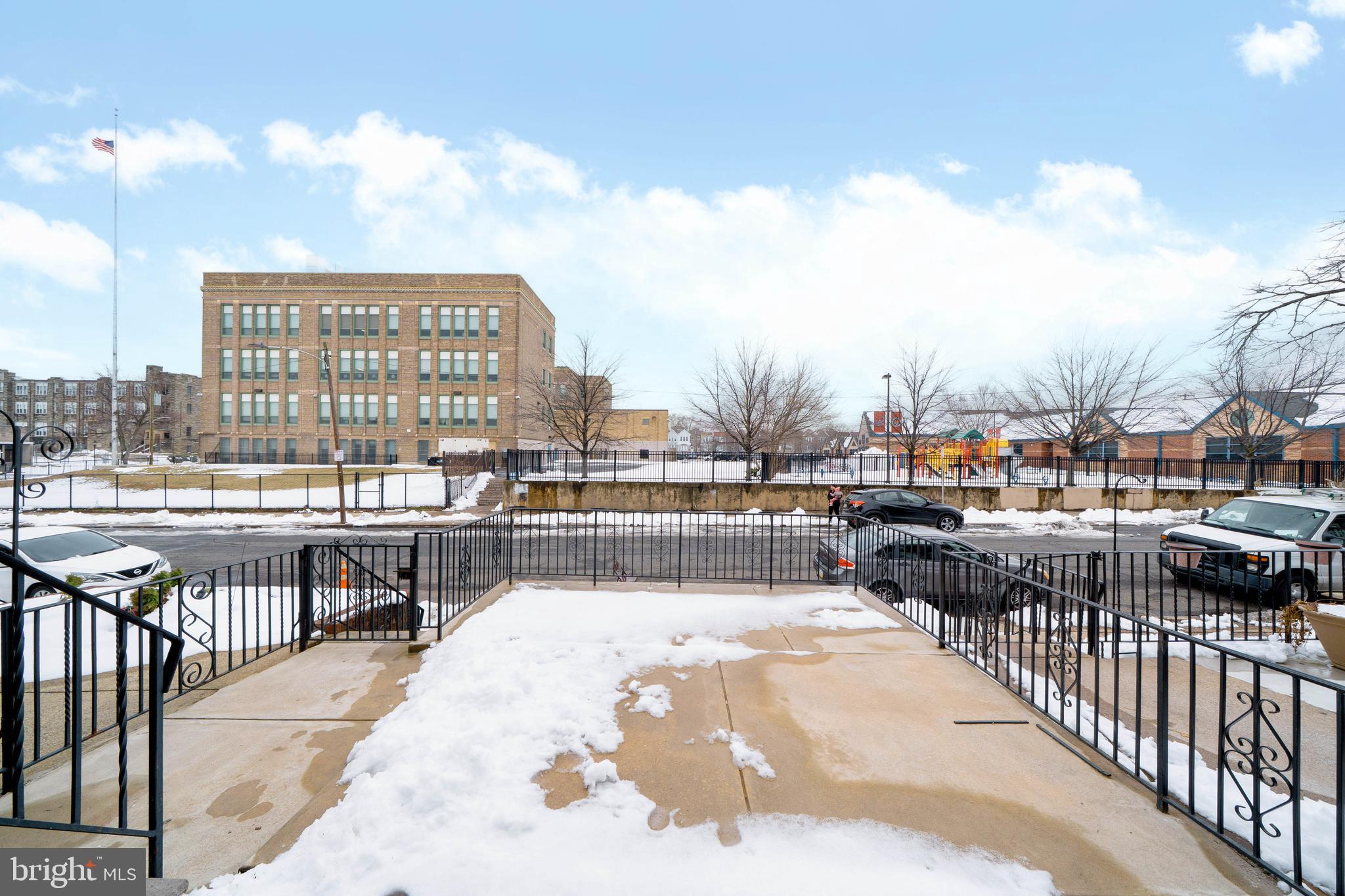 HOLMESBURG - Residential