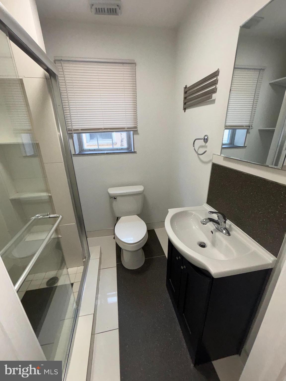 EAST PASSYUNK CROSSING - Residential Lease