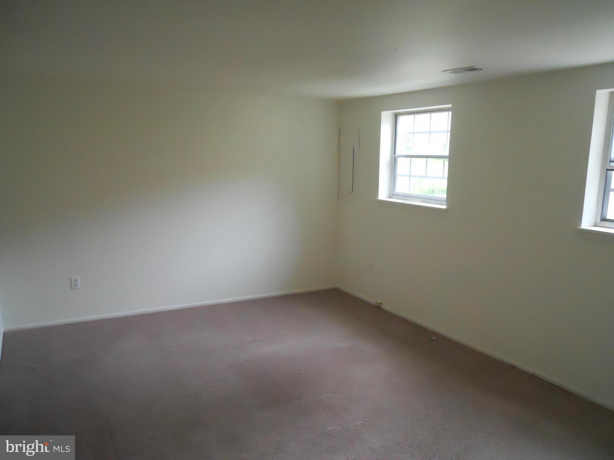 HICKORY RIDGE - Residential Lease