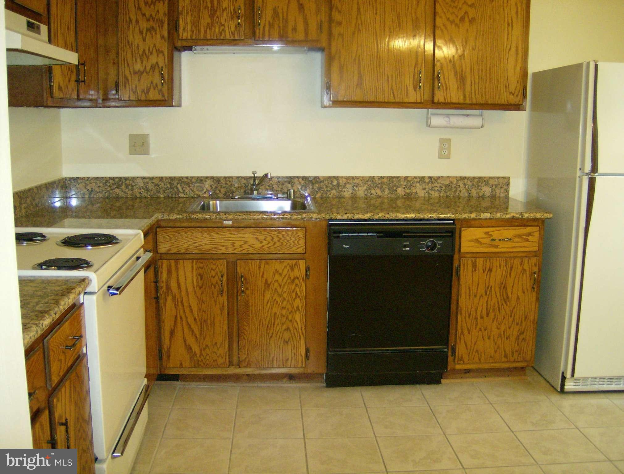 LAKE VILLAGE MANOR - Residential Lease