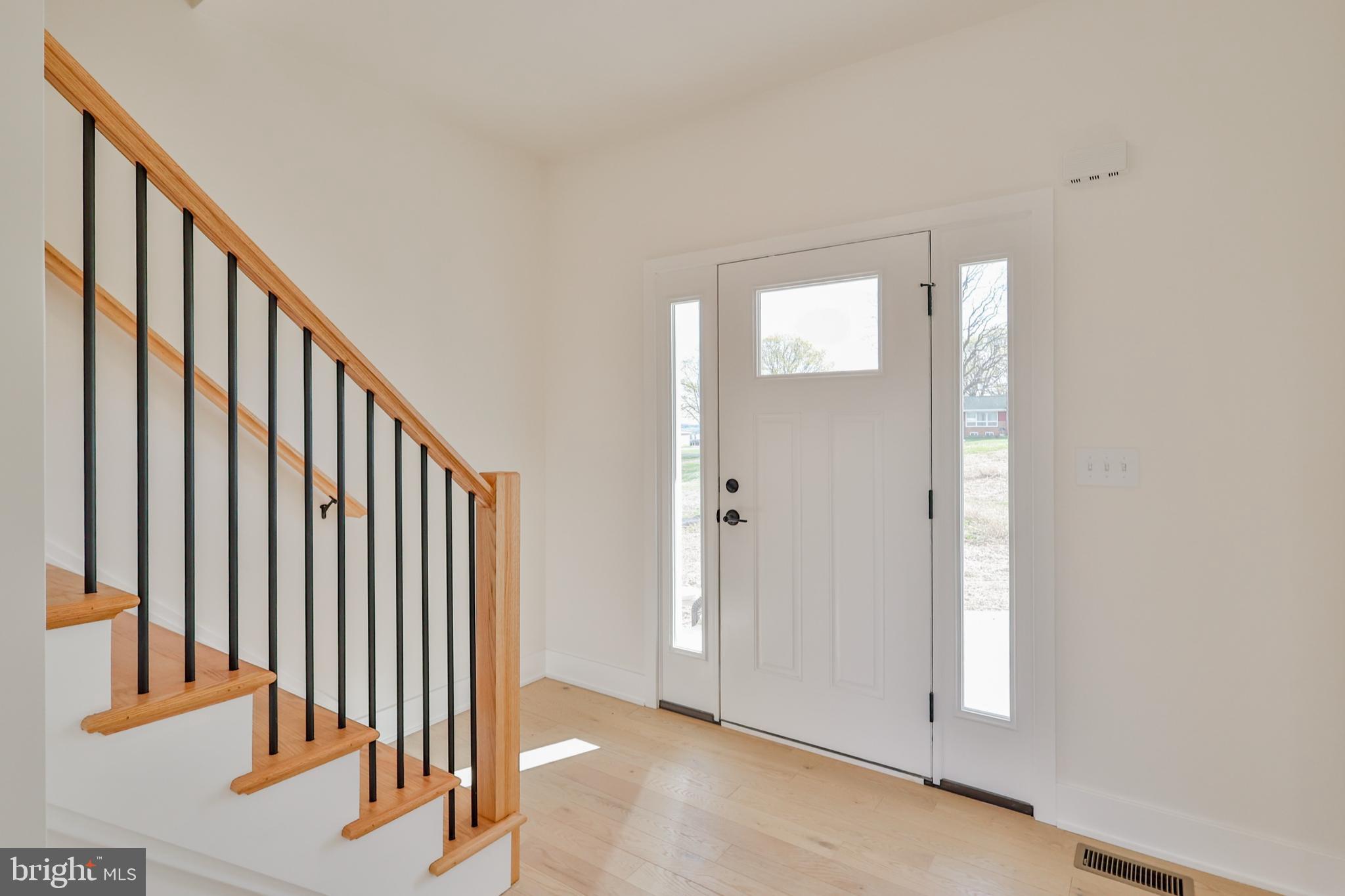 883 EMERALD VALLEY LANE