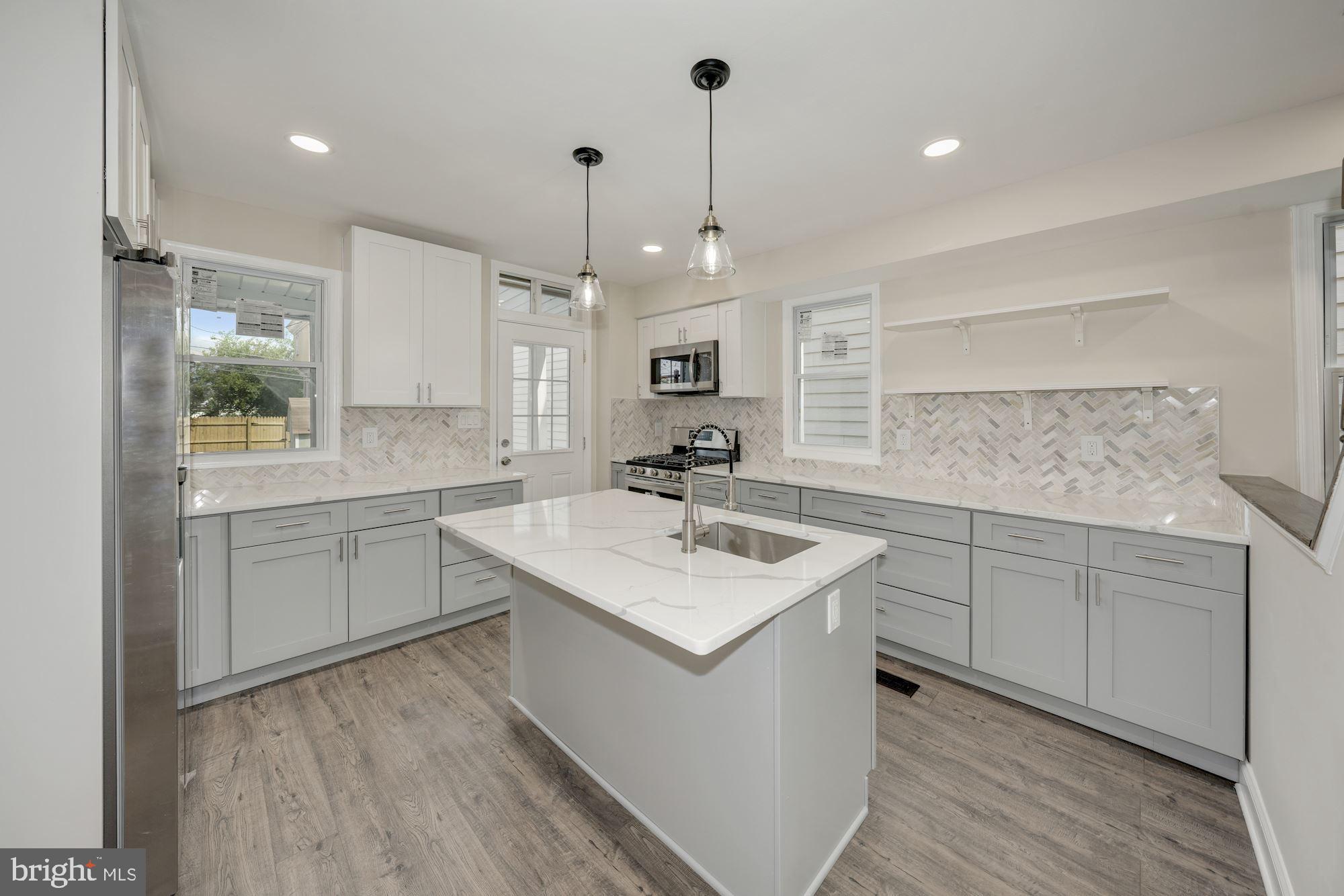 HAMPDEN HISTORIC DISTRICT - Residential