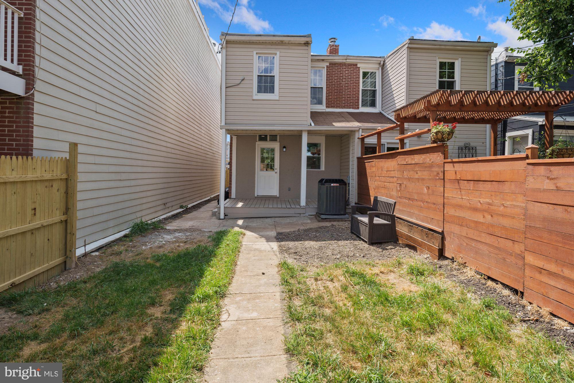 HAMPDEN HISTORIC DISTRICT - Residential