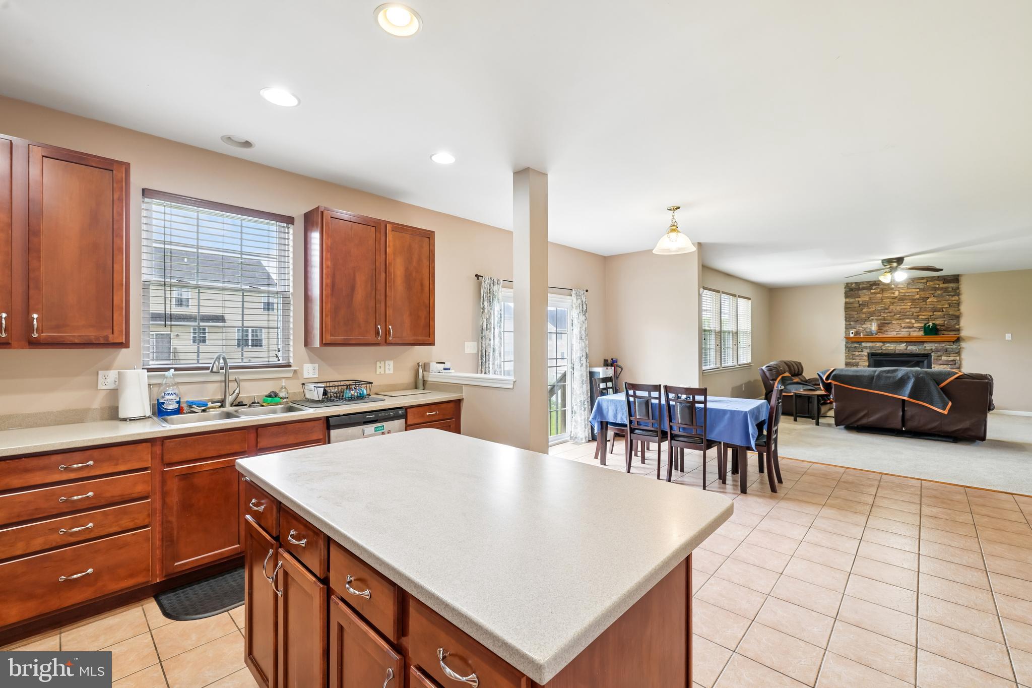 VILLAGE OF MEADOW CREEK - Residential