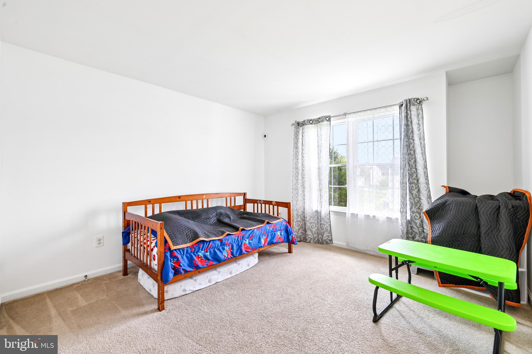 VILLAGE OF MEADOW CREEK - Residential
