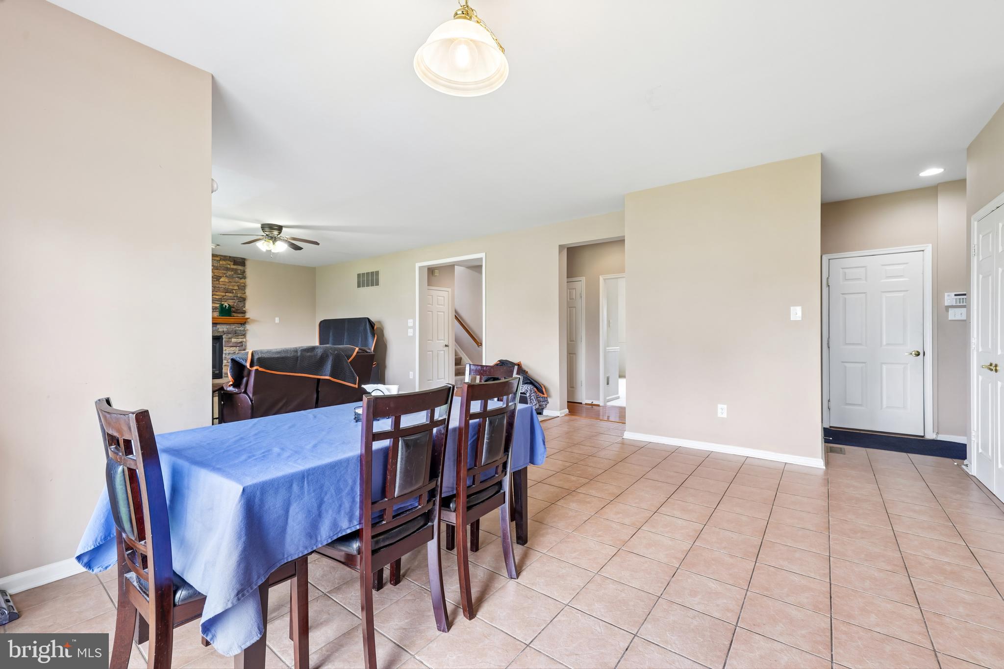 VILLAGE OF MEADOW CREEK - Residential