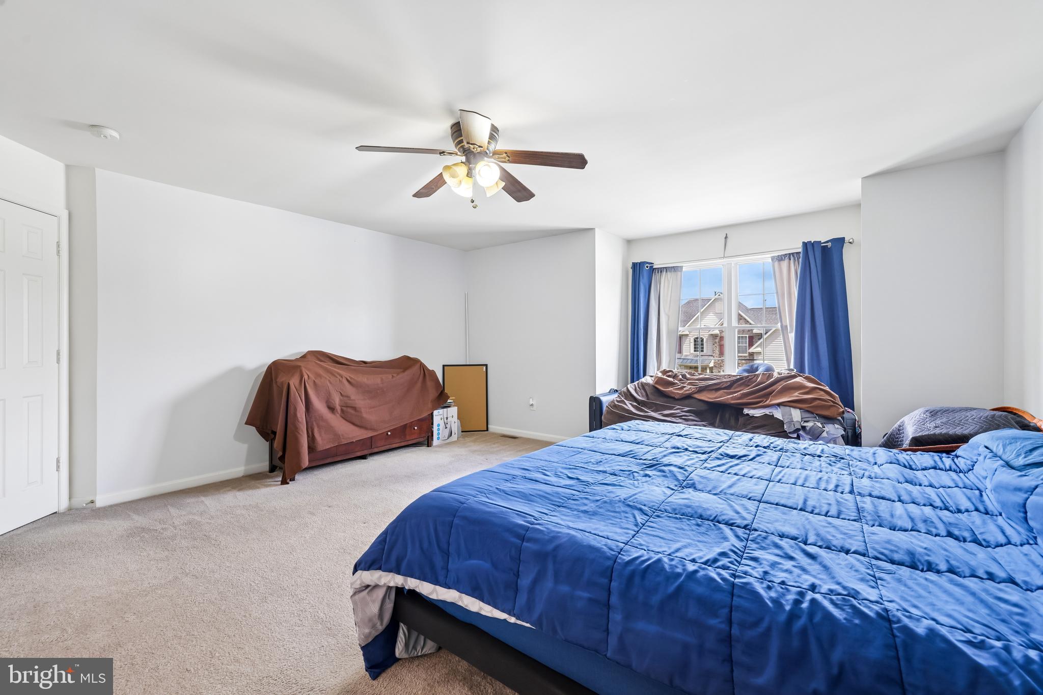 VILLAGE OF MEADOW CREEK - Residential
